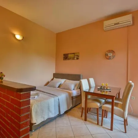 Apartment In Zaton
