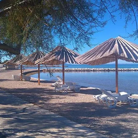In Zaton * Zaton (Zadar)